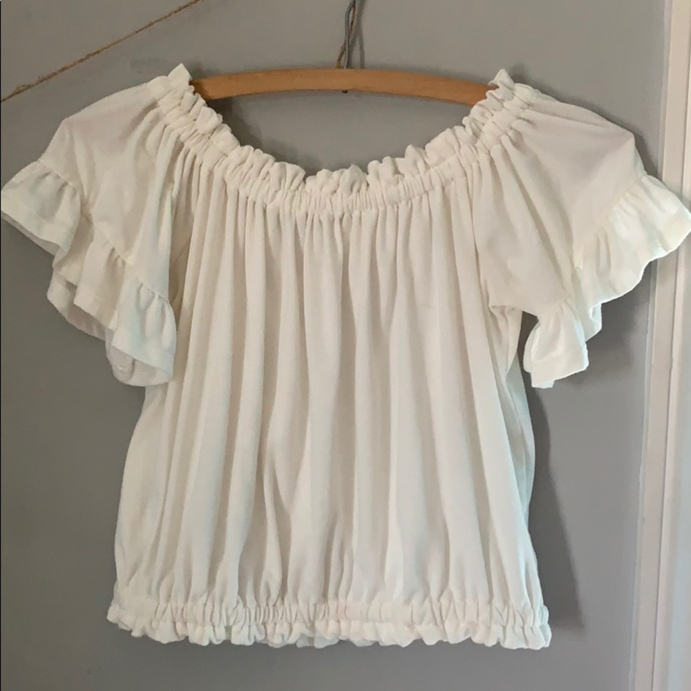 White off the shoulder bubble crop top
